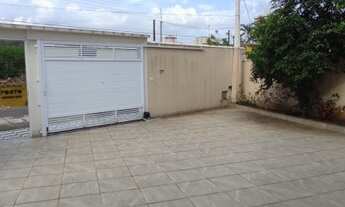 Imagem 7: Sobrado em 2 lote 4 dorm com piscina a 200 metros do mar no Florida