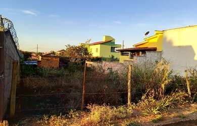 Imagem 5: Lote no bairro Sion, Bambuí