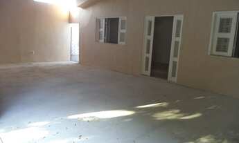 Imagem 2: Casa plana 3 qrtos em rua pública no Edson Queiroz