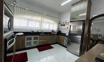 Imagem 2: Belíssima Casa na Vila Oliveira