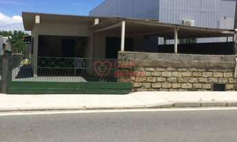 Imagem 2: OPORTUNIDADE - CASA EM LOCALIZAÇÃO PRIVILEGIADA - TERRENO COM 625 M²