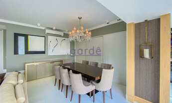 Imagem 7: Apartamento à venda reformado, no Itaim Bibi, com 3 suítes e 3 vagas