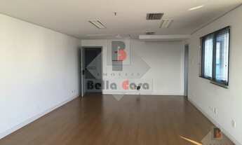 Imagem 2: Sala comercial com 54m², banheiro, ótima localização