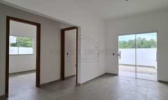 Imagem 3: Casa de 3 Quartos com Terreno Amplo