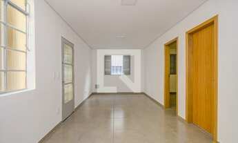 Imagem 2: Casa para Aluguel - Bonfim, 2 Quartos, 157 m2