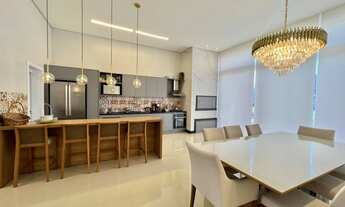 Imagem 5: EXCELENTE CASA TERREA BEIRA LAGO MOBILIADA E DECORADA EM CONDOMÍNIO FECHADO NO LITORAL!!!