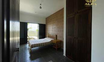 Imagem 7: Casa de frente para o mar com 3 suítes e área de lazer com piscina, churrasqueira e 4 vaga