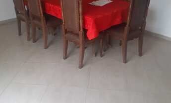 Imagem 2: Casa duplex 2 quartos sendo 1 suíte, Sala 2 ambientes, Cozinha espaçosa com área de servi