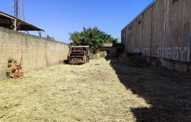 Imagem 7: Alugo Lote de 720 Metros com um Galpão