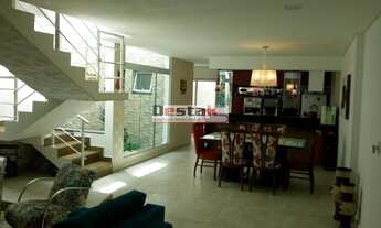 Imagem: Sobrado para venda possui 220 metros quadrados