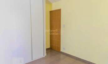 Imagem 4: REFORMADO Apartamento com 2 dormitórios