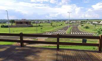 Imagem 7: Casa de condomínio para venda possui 224 metros quadrados com 3 quartos