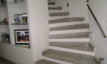 Imagem 3: Ótima Casa com 4 quartos em meio lote - Alvorada - Contagem - MG