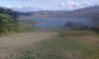 Imagem: Terreno pe na agua na represa de joanopolis