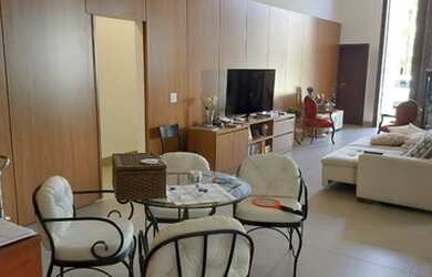 Imagem 5: Casa de condomínio térrea para venda tem 305 metros quadrados com 4 quartos