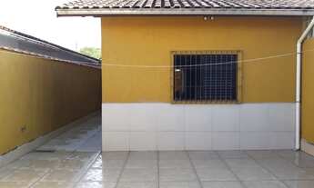 Imagem 2: Casa para venda possui 110 metros quadrados com 3 quartos em Vila Atlântica - Mongaguá - S