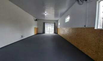 Imagem 2: Sala comercial disponível para locação, no bairro Mato Alto-Araranguá. A sala comercial p
