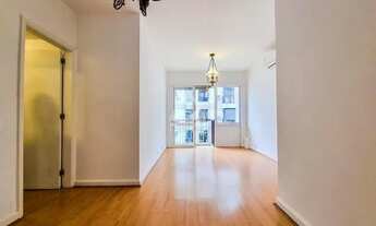 Imagem 2: Varanda, 2 quartos, suíte, dependências completas. 1 vaga na escritura. Infratotal!!!!