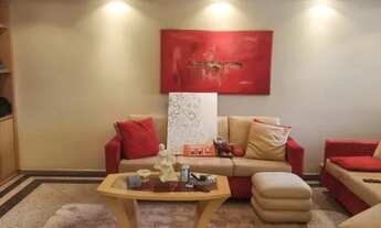 Imagem 2: Casa para venda possui 240 metros quadrados com 3 quartos em Embaré - Santos - São Paulo