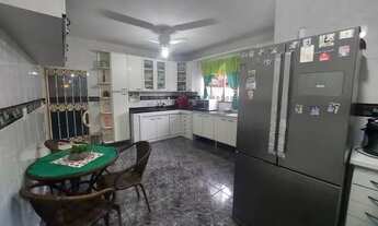 Imagem 3: VENDA ou LOCAÇÃO - Casa com 229 m², com 4 quartos em Campo Grande - RJ