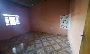 Imagem 2: Casa de fundo Santa Maria Sul Quadra 403