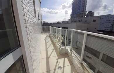 Imagem 2: Belíssimo Apartamento com 2 suítes, andar alto, VISTA PARA O MAR, prédio novo na cidade de