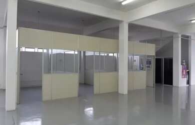 Imagem 5: Alugo este Galpão de 360 m² no Centro