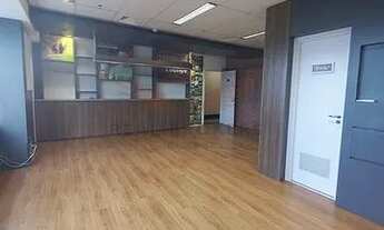 Imagem 5: Sala comercial c/ armários p/ locação em Alphaville com infraestrutura pronta para ocupaçã