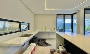 Imagem 5: Casa de esquina na Cidade Alpha, 4 suítes, Eusébio