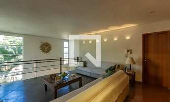 Imagem 5: Casa à Venda - Castelo, 3 Quartos, 840 m2