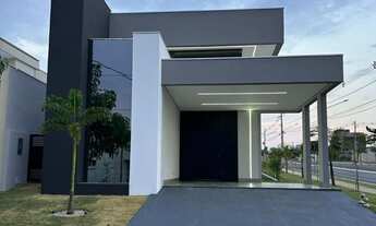 Imagem 2: Vende-se belíssima casa de esquina no Condomínio Belvedere II em Cuiabá MT