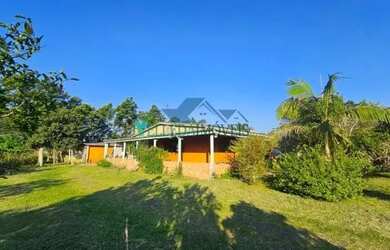 Imagem: Lindo sítio próximo ao asfalto com 3 dormitórios