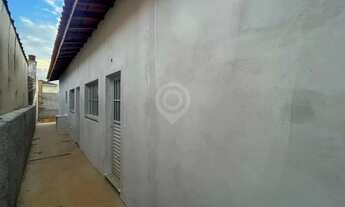 Imagem 7: Casa de rua : / Residencial / Jardim Galetto