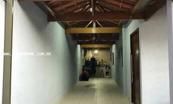 Imagem 2: Casa para Venda em Londrina, Ernani Moura Lima, 3 dormitórios, 1 suíte, 2 banheiros, 2 vag