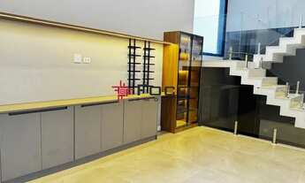 Imagem 2: Casa 05 dormitórios à Venda no Condomínio Alphaville