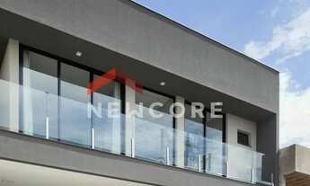 Imagem: Casa de condomínio em Rua Madre Tereza