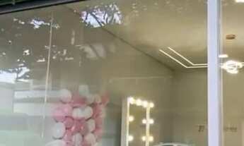 Imagem: Alugue de mesa Nail e Lash