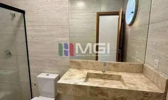 Imagem 4: Casa térrea no Portal do Sol Green, lotes da COroa, 4 suítes amplas, projeto diferenciado