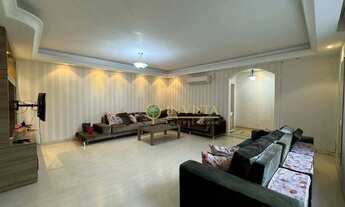 Imagem 2: Alto padrão, 4 quartos, piscina, área de lazer com sinuca e ofurô para locação no bairro J