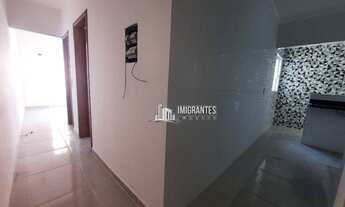 Imagem 3: Casa à Venda de 2 Dormitórios, Sendo 1 Suíte, no Caiçara, em Praia Grande