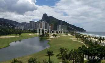 Imagem 2: Vista mar. Apartamento com varanda, 4 quartos (2 suítes), 3 vagas de garagem à venda, 400
