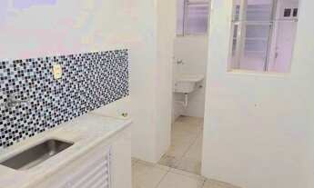 Imagem 7: Apartamento para venda tem 75 metros quadrados com 2 quartos em Copacabana - Rio de Janeir