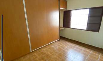 Imagem 5: RIBEIRÃO PRETO - Casa Padrão - INDEPENDÊNCIA