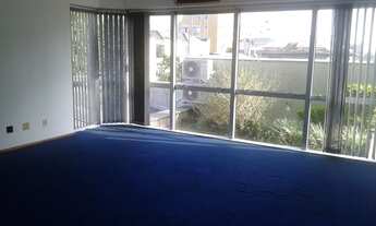 Imagem 2: Sala com box de garagem na Av. Presidente F. Roosevelt, 49m²