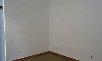 Imagem 2: Alugo Oswaldo Cruz casa 2 quartos, vaga, perto comércio e Intendente Magalhães