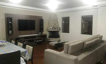 Imagem: Sobrado para aluguel tem 280 m² com 4 suítes