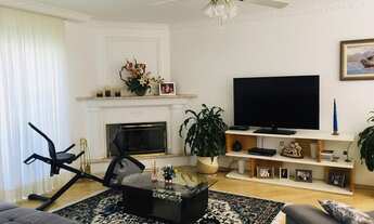 Imagem 6: Casa de condomínio para aluguel e venda tem 530 metros quadrados com 4 quartos