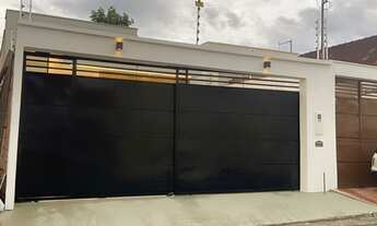 Imagem 5: Casa para venda possui 80 m2 com 3 quartos no Parque 10