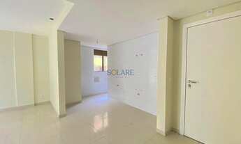 Imagem 2: Apartamento de 2 dormitórios (1 suíte) e 1 vaga + hobby box na Trindade