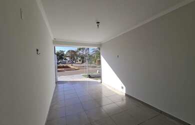Imagem 5: Casa para Venda em Maringá, Jardim Itália II, 3 dormitórios, 1 suíte, 2 banheiros, 2 vagas